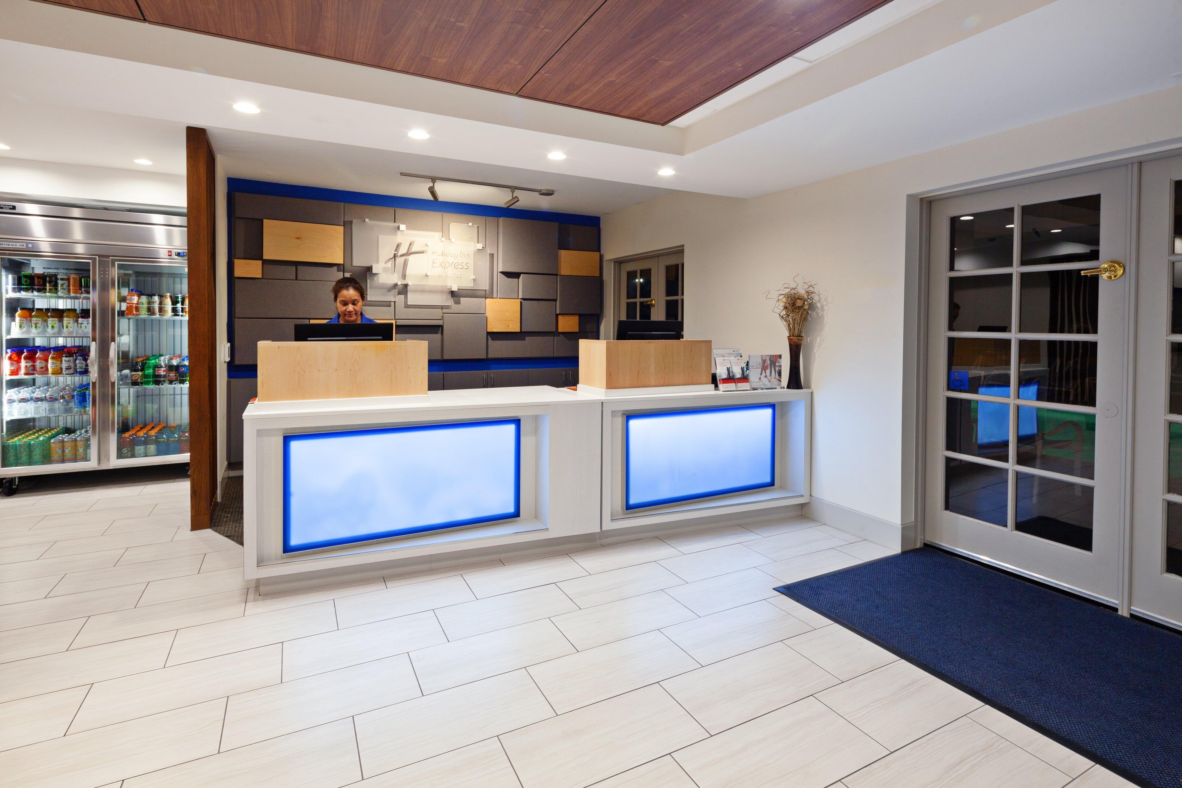 Holiday Inn Express Hotel & Suites San Diego-Escondido By Ihg Exterior foto